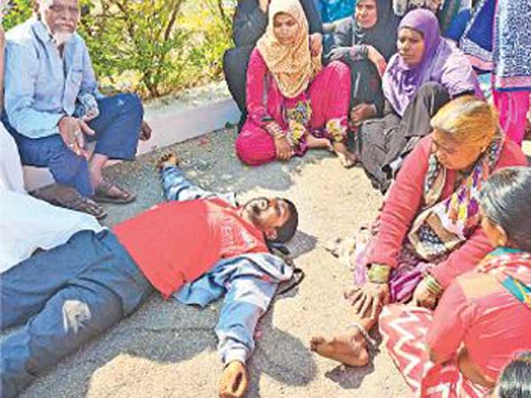 A man allegedly committed suicide on his wedding day A man allegedly committed suicide on his wedding day