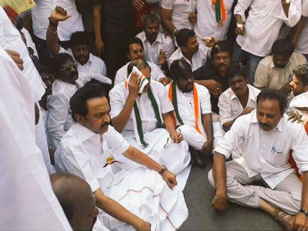 ఆర్ టీసీ బస్సులో క్యాప్టెన్