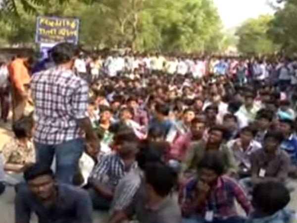 శరత్ కుమార్ నిరసన