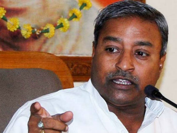 Kasganj violence: BJP MP Vinay Katiyar makes shocking claim, says Chandan Gupta was killed by Pakistan fans Kasganj violence: BJP MP Vinay Katiyar makes shocking claim, says Chandan Gupta was killed by Pakistan fans