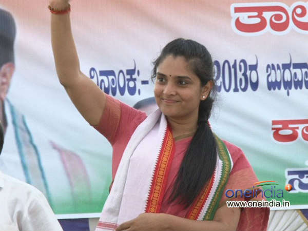 రమ్య ట్విట్టర్ వార్ !
