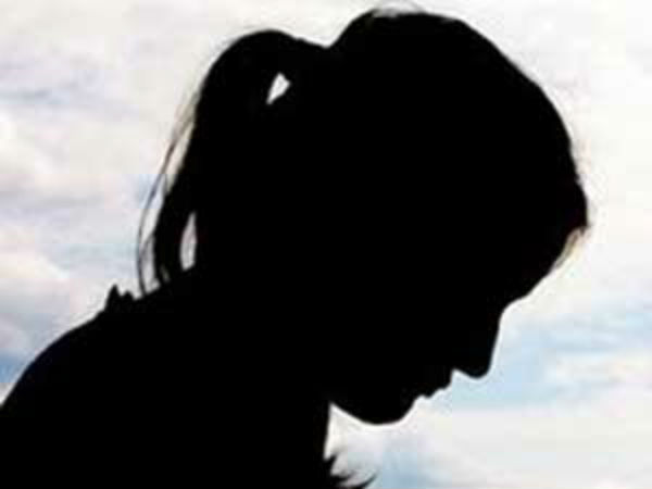 తప్పుగా అనుకుంటాడేమోనని..: