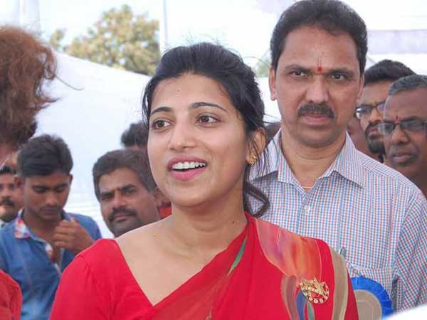 ఆమ్రపాలి కాటా