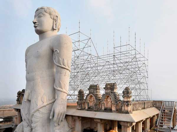 ఏం మాట్లాడుతారు!