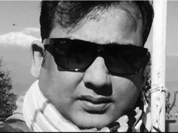 సీఎంతో కలిసి పర్యటన.. అరెస్ట్