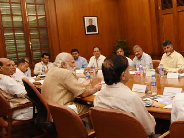 రాజీనామాలు చేయించండి..:
