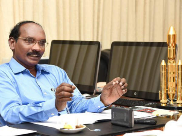 చంద్రుడిపైకి రోవర్ ప్రయోగం...