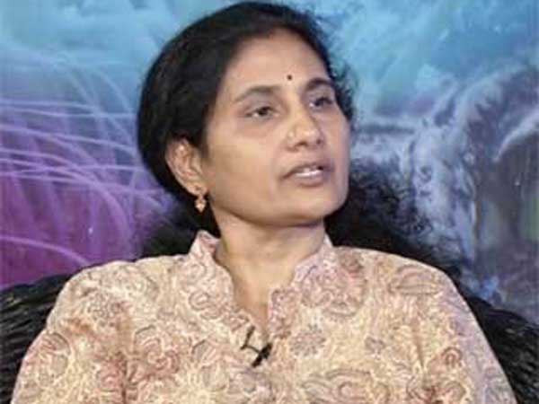 అంగాంగ ప్రదర్శన చేస్తామంటే...