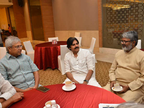 రాజకీయంగా ప్రభావం చూపేవాళ్లు బాగానే ఉన్నారు