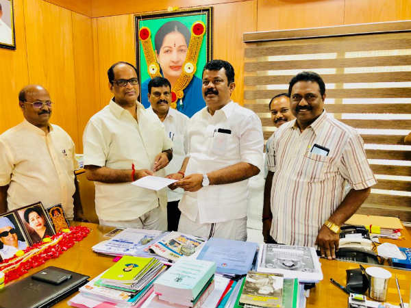 Kethireddy Jagadeeswar Reddy meets Panneer Selvam Kethireddy Jagadeeswar Reddy meets Panneer Selvam