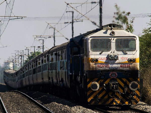 Bomb scare on Konark Express Bomb scare on Konark Express