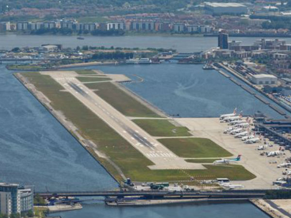 London City Airport Closed After World War II Bomb Found London City Airport Closed After World War II Bomb Found