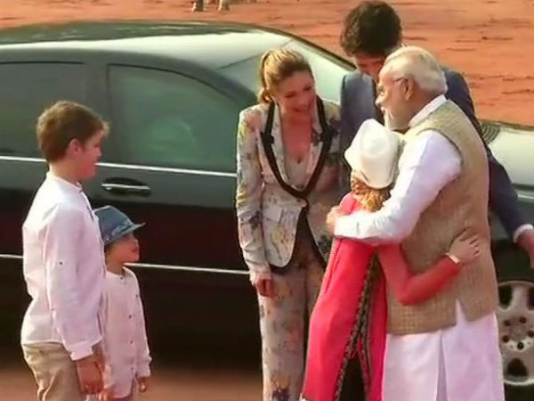 Red carpet welcome for Canadian PM at Rashtrapati Bhavan, meets PM Modi Red carpet welcome for Canadian PM at Rashtrapati Bhavan, meets PM Modi