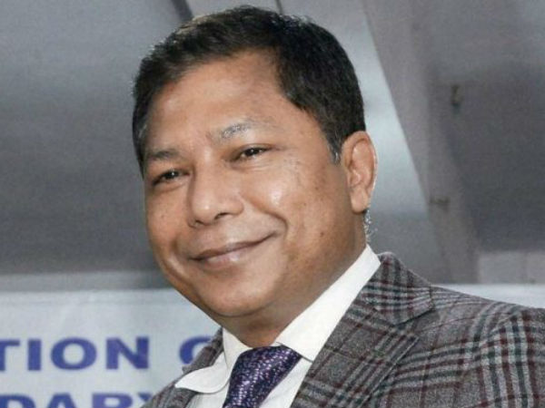 సీఎం ముకుల్ సంగ్మా చాలా బిజీబిజీ