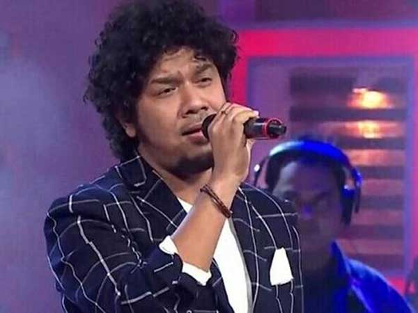 పాపోన్పై ఫిర్యాదు