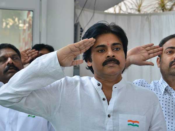 తన అభిప్రాయాన్ని పవన్ కల్యాణ్ ఇలా...