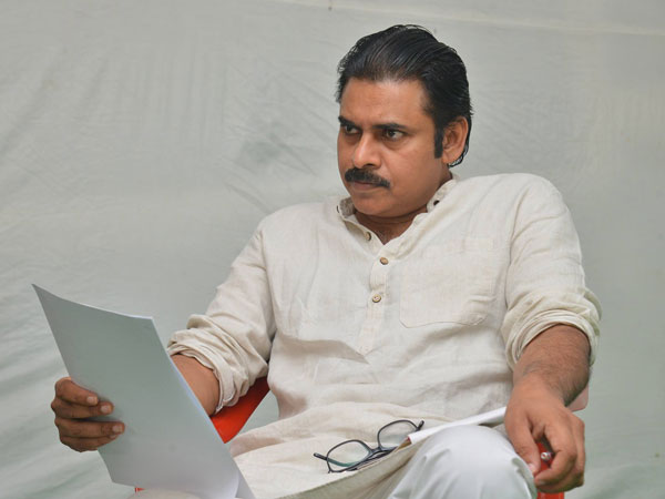 సతీమణికి ఫోన్ చేశారు...