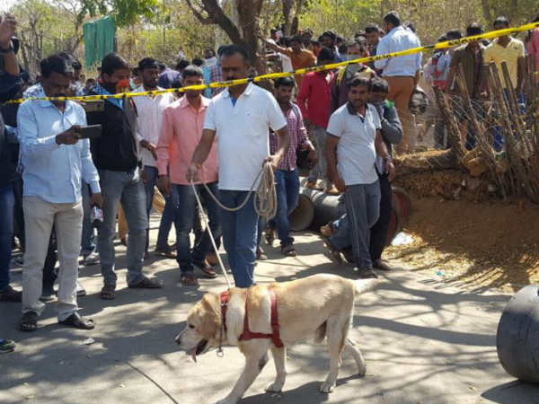 మూడు వాహనాలు ఇలా...