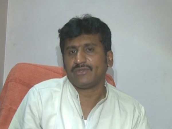 మండలంలో పోలీసు వ్యవస్థ లేదు