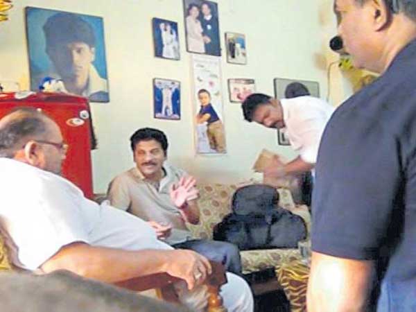 అప్పుడేమో అలా.. ఇప్పుడేమో..: