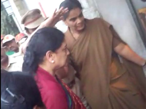 పన్నీర్ సెల్వం డిమాండ్
