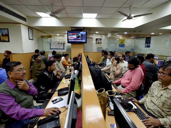 Budget 2018: FM proposes to re-introduce LTCG tax on gains up to Rs 1 lakh Budget 2018: FM proposes to re-introduce LTCG tax on gains up to Rs 1 lakh