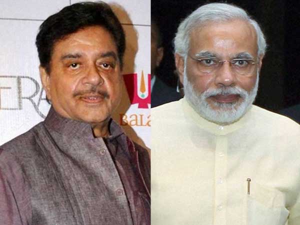 సిన్హాపై వేటేయాలంటూ..