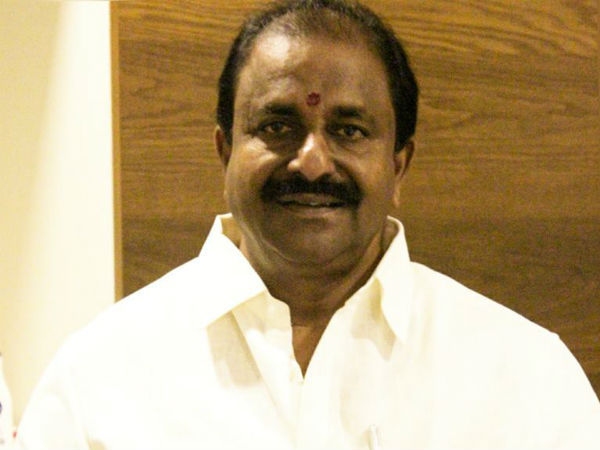 దీంతో వ్యవహారం ముదిరిపాకాన పడిందా?...లేక కేవలం రాజకీయం రక్తి కట్టించడానికేనా?