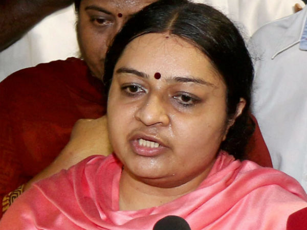 సినిమా చాన్స్ కోసం
