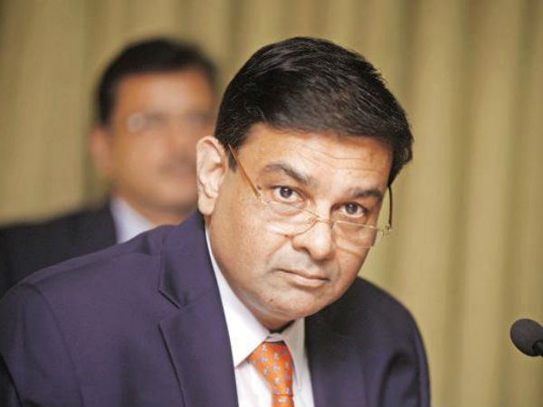 ఫలితమివ్వని ఆర్బీఐ, కేంద్రం చర్యలు