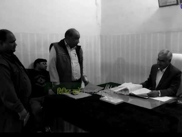 ‘I’ll slit your throat’, Saharanpur DM heard threatening officials; video goes viral ‘I’ll slit your throat’, Saharanpur DM heard threatening officials; video goes viral