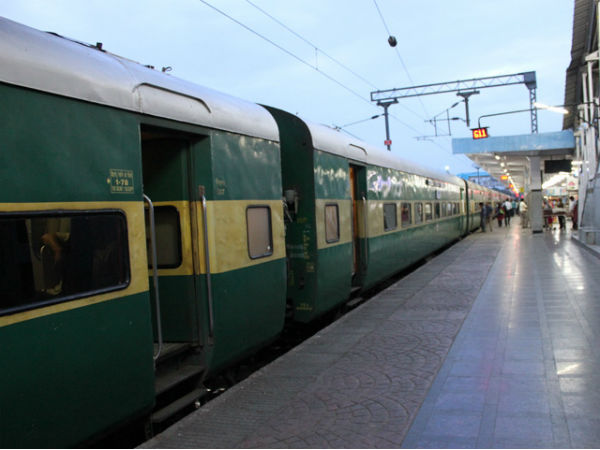 When Amritsar Saharsa Garib Rath train went missing for 2 hours When Amritsar Saharsa Garib Rath train went missing for 2 hours