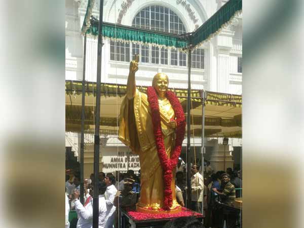 మంత్రి అసహనం