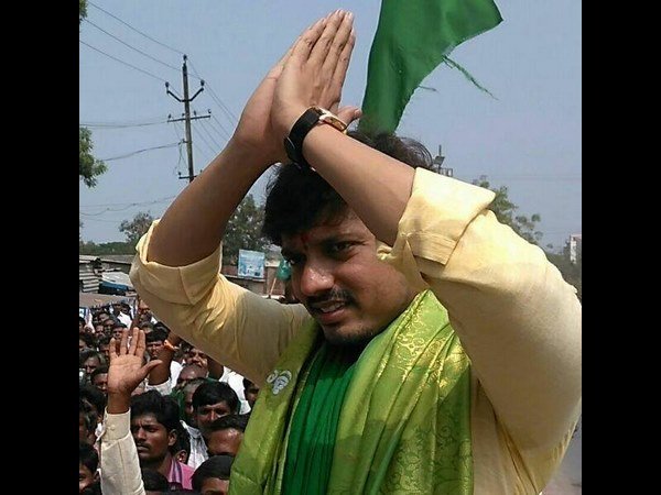 కాంగ్రెస్ లోకి సురేష్ బాబు !