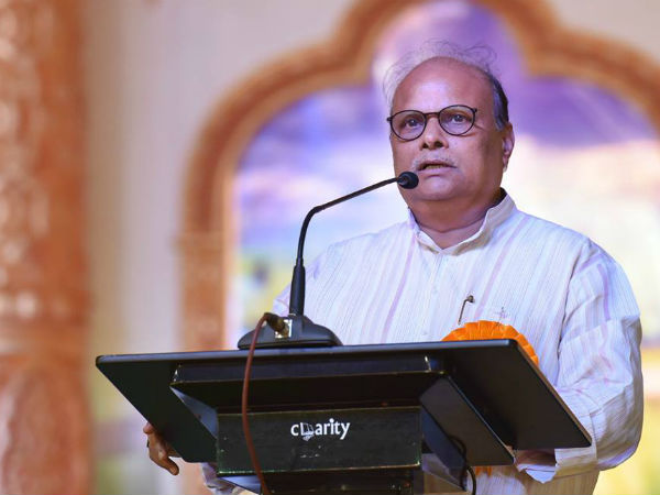 రెండో రోజు...సమావేశాల్లో...