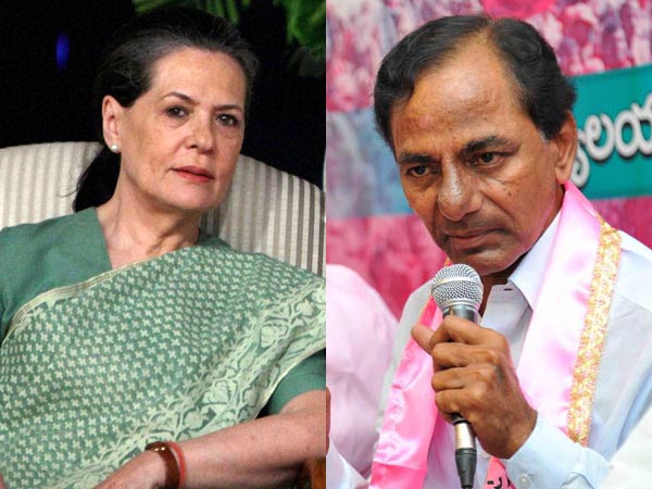Don’t trust KCR: VH to Mamata Banerjee Don’t trust KCR: VH to Mamata Banerjee