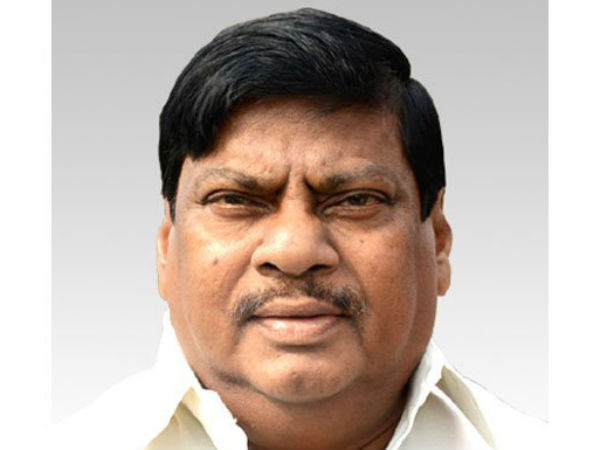 జాలరి వేషంలో శివప్రసాద్