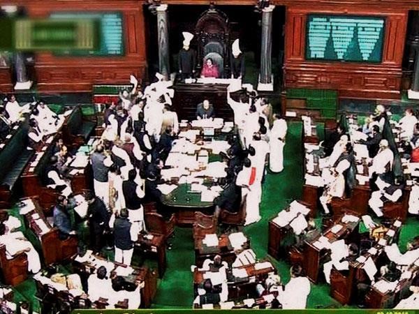 1 minute, 2 minutes, 3 minutes… And Speaker Sumitra Mahajan says House stands adjourned 1 minute, 2 minutes, 3 minutes… And Speaker Sumitra Mahajan says House stands adjourned