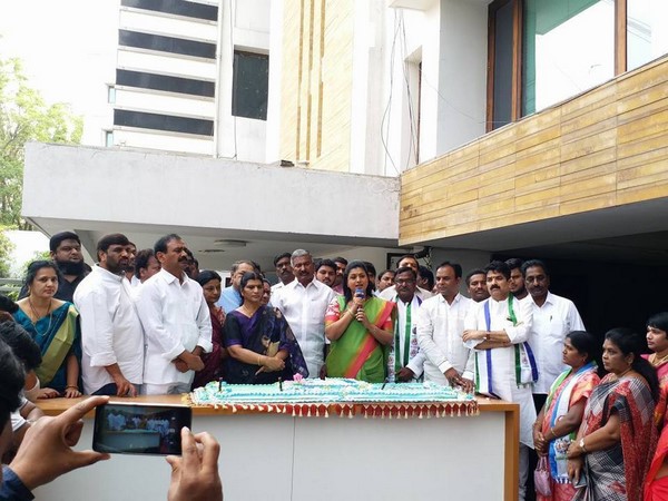బాబు యూటర్న్, రూ.500 నోటులా అన్నారు