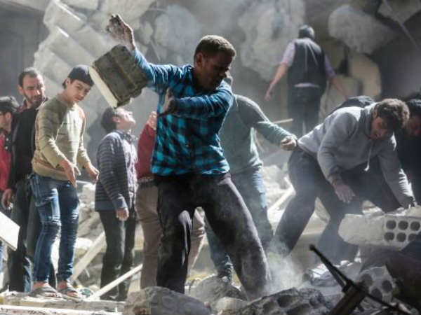Dozens burned to death in Syria attacks on East Ghouta Dozens burned to death in Syria attacks on East Ghouta