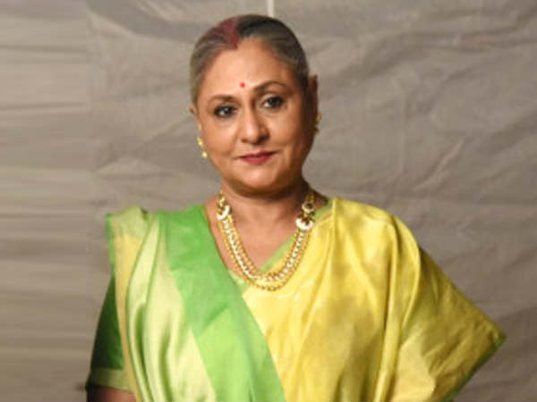 విజయోత్సవాలు రద్దు చేసిన అఖిలేశ్