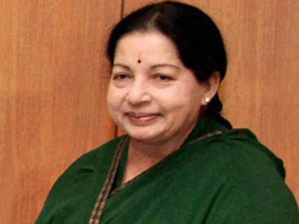 బాత్రూమ్లో కిందపడిన జయ
