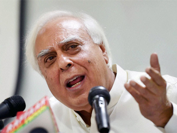 Congress asks Kapil Sibal to withdraw from Babri masjid case: reports Congress asks Kapil Sibal to withdraw from Babri masjid case: reports