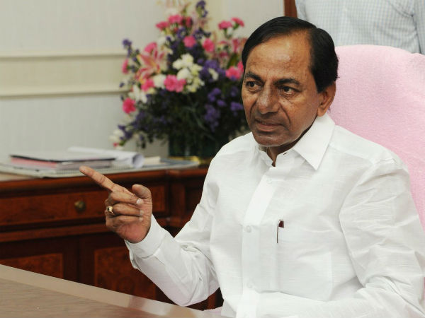 కేంద్రం ఏది చేయాలో అది చేయకుండా...