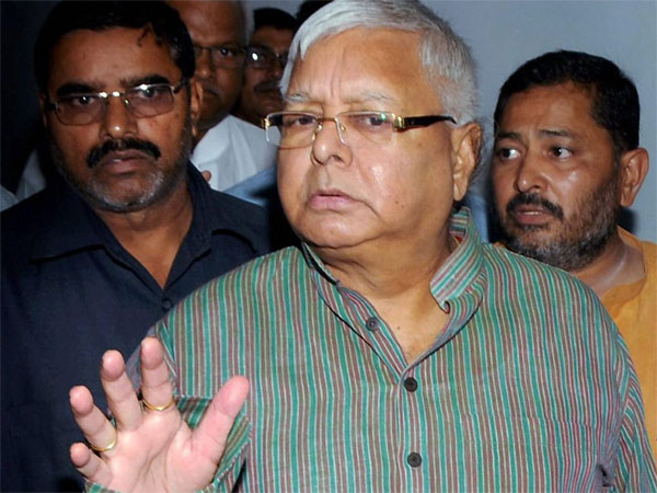 RJD chief Lalu Prasad Yadav complains of chest pain in jail, admitted to a Ranchi hospital RJD chief Lalu Prasad Yadav complains of chest pain in jail, admitted to a Ranchi hospital