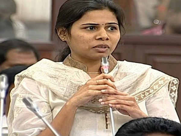 అమరావతిలో...మెగా శిల్పారామం:మంత్రి అఖిల ప్రియ