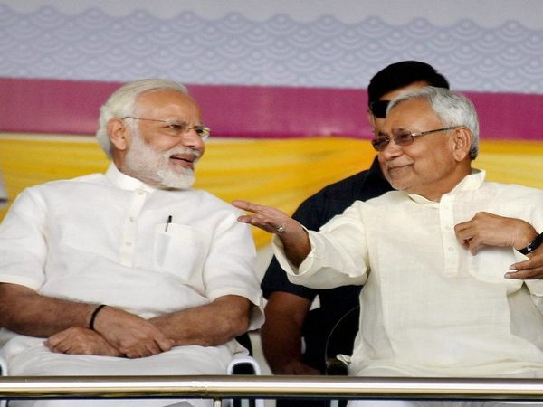 నితీష్ హోదా కోసం డిమాండ్ చేయాలి