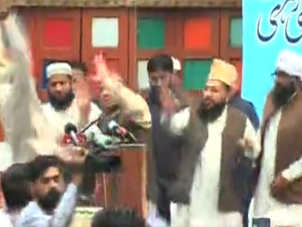 Shoe hurled at former PM Nawaz Sharif at madrasa in Lahore Shoe hurled at former PM Nawaz Sharif at madrasa in Lahore