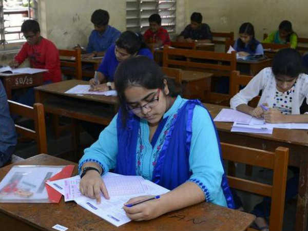 ఓపెన్ స్కూల్ విద్యార్థులకు అనుమతి నిరాకరణ