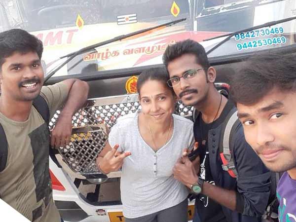 విమానంలో మున్నార్